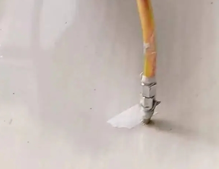 云浮市瓷砖空鼓维修公司专业解答在瓷砖铺贴过程中，如果使用的砂料过粗（如全部使用了粗砂），可能会导致以下问题